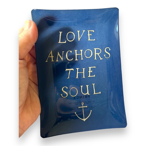 Fringe Studio Vintage Style Love Anchors Glass Tray in Navy Blue - Picture 3 of 9